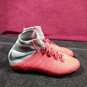 Nike Jr Hypervenom Phantom 3 Soccer Cleats sz 6Y
